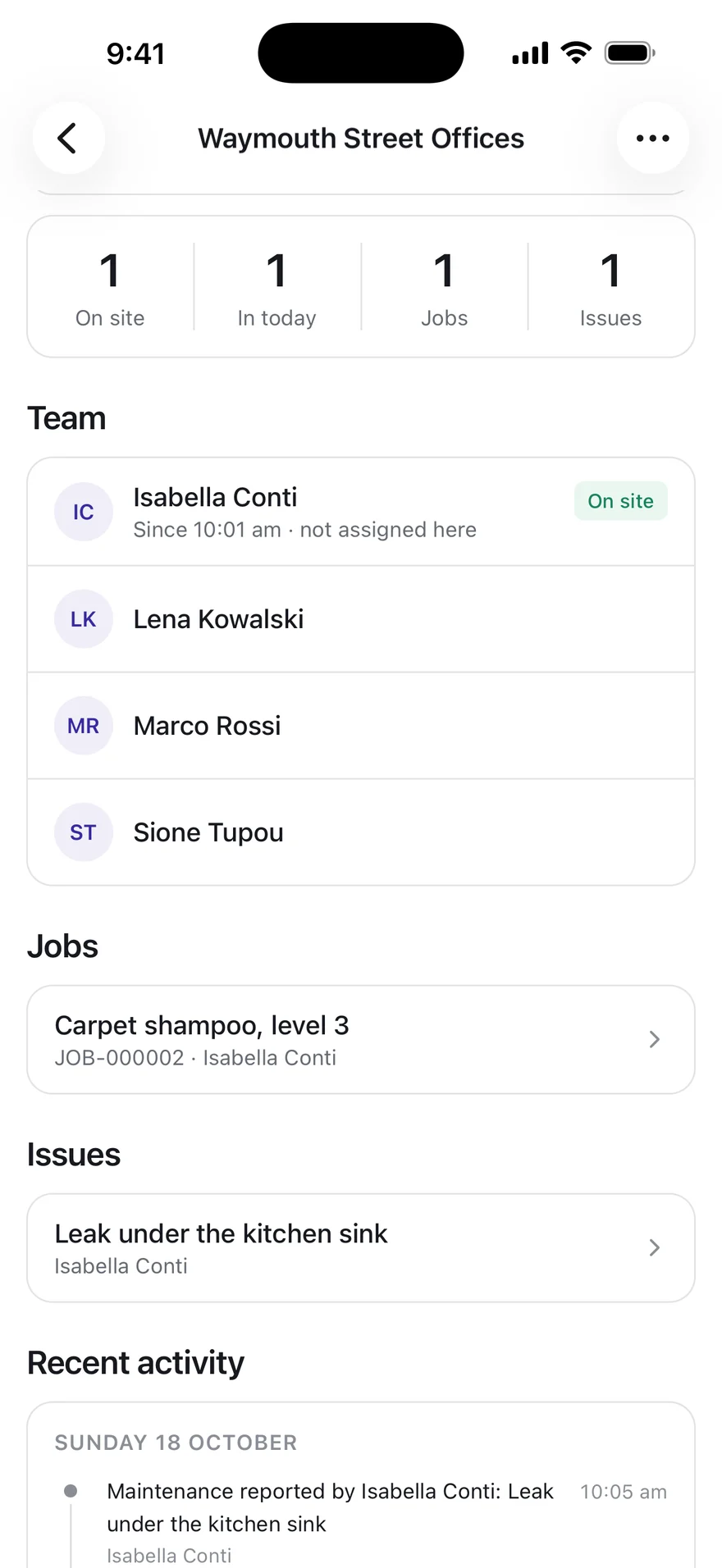 A site as a supervisor sees it in the Onvoro app: one person on site, the team, the open job and issue, and the site’s recent activity